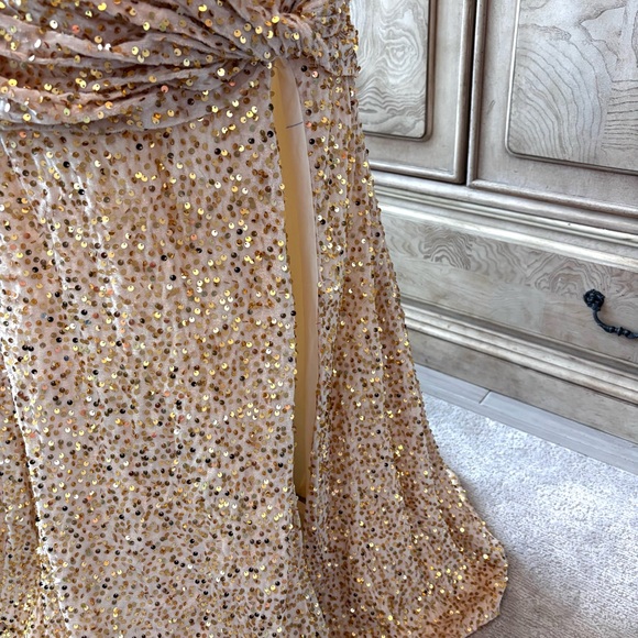 NEW, Gold Sequins Dress, Gold Dress, Prom Dress, NWOT, Size L - Picture 5 of 11